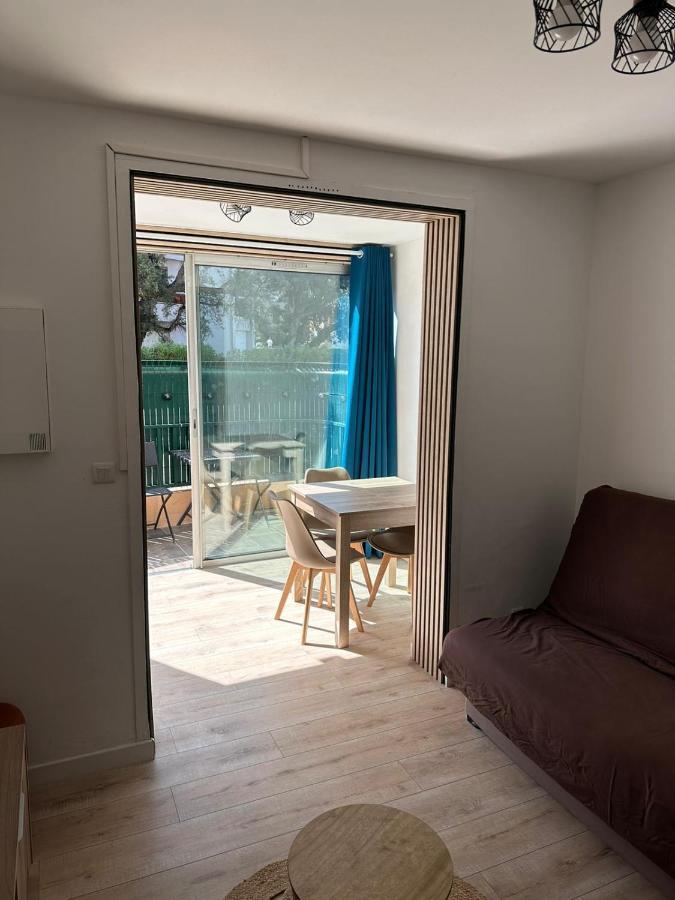 Charmant Studio Neuf 150M Plage Sur Avenue Principale Climatise Et Parking กาวาแลร์-ซูร์-แมร์ ภายนอก รูปภาพ